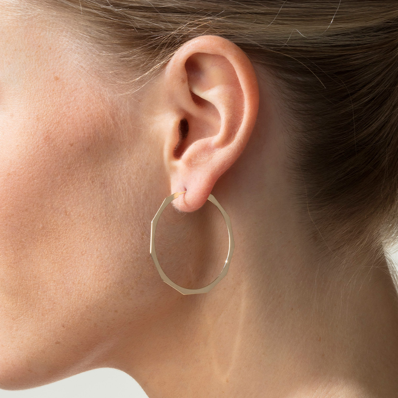 Niessing Now Facet ピアス